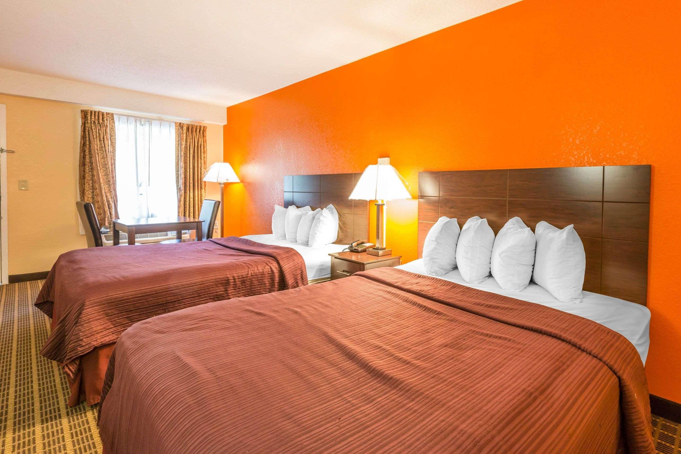 Quality Inn Greer Buitenkant foto